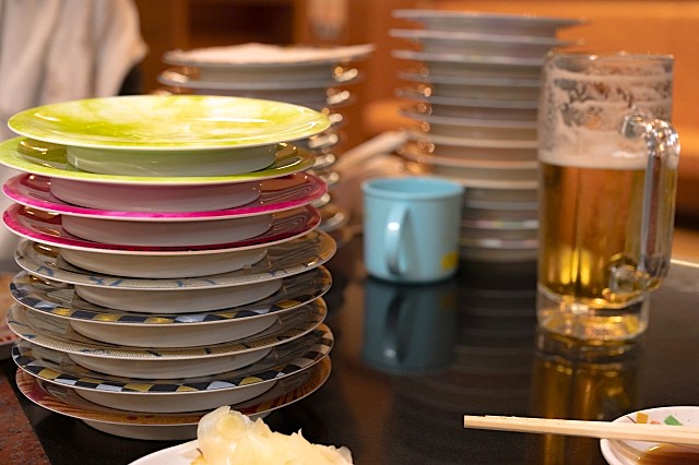 Conveyor belt sushi restaurant, affordable, dish, dining, Japanese cuisine